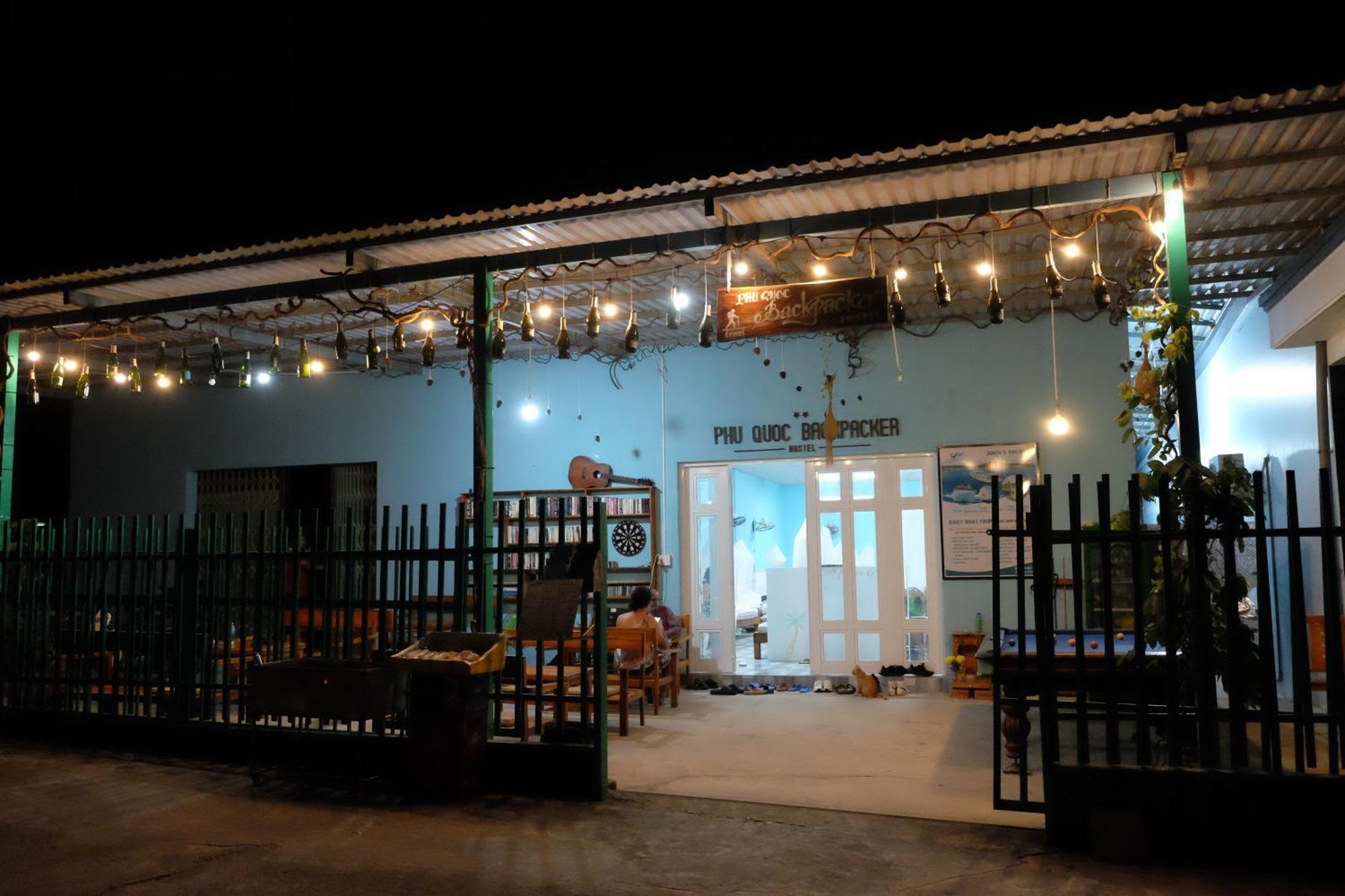 הוסטל Phu Quoc Backpacker מראה חיצוני תמונה